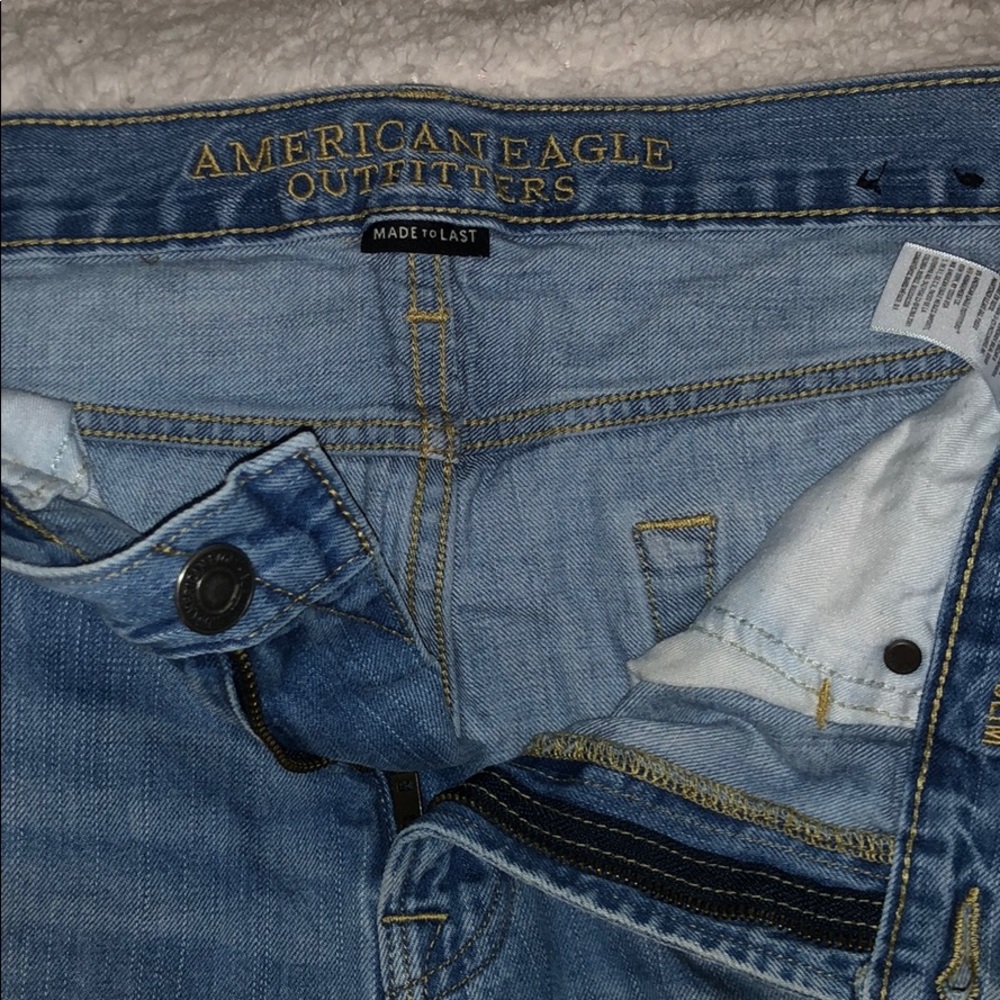 Jeans - Picture 2 of 3